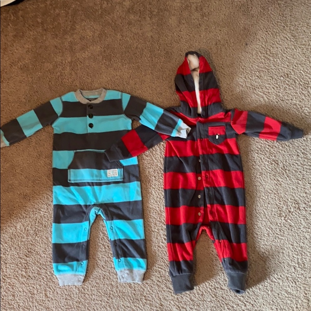Set of 2 Fleece onesies